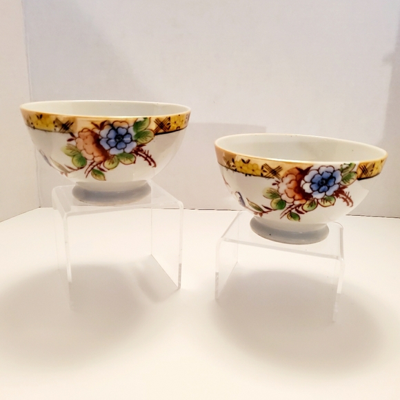Vintage Pair of Japanese Bowls - Picture 1 of 7
